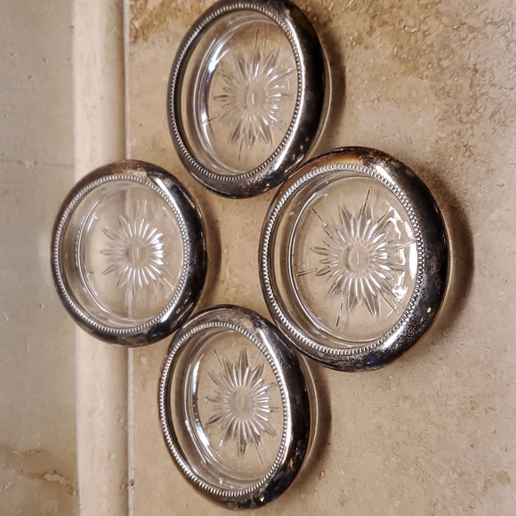 SET of 4 silver-rimmed prescut glass coasters - Picture 1 of 1